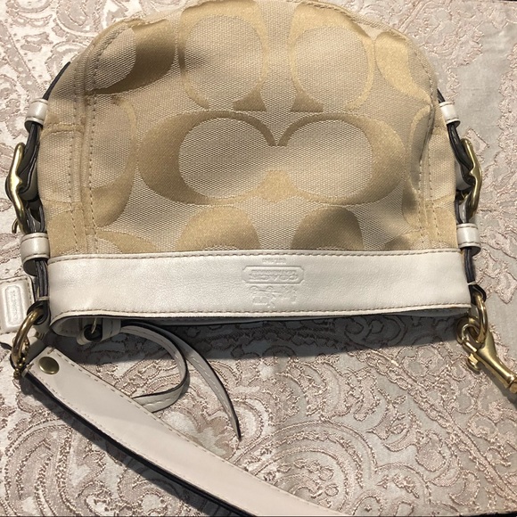 Small Ivory/Gold Coach Purse - Picture 4 of 6